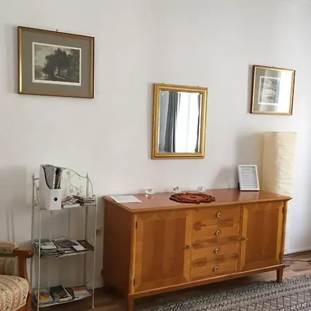 Apartment Central Sunny Quiet 3 Bedroom